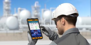 Intrinsically safe smartphone Smart-Ex series from Pepperl+Fuchs